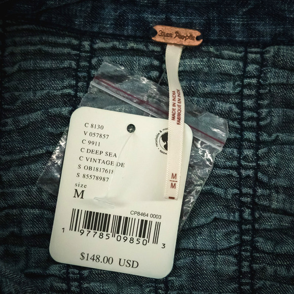 Free People Size Medium M Find Me Now Smocked Denim Jean Long Sleeve Mini Dress - Picture 4 of 7